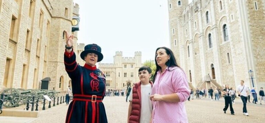 London Tower of History and Crown Jewels-20