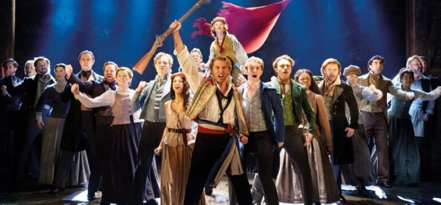 London Les Misérables Theatre Experience-2