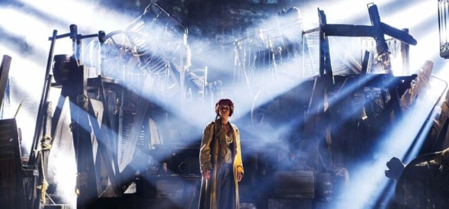 London Les Misérables Theatre Experience-5