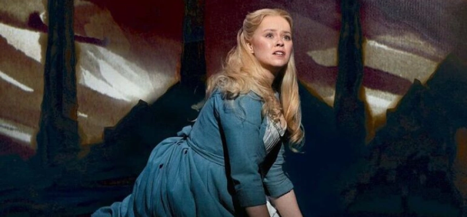 London Les Misérables Theatre Experience-9