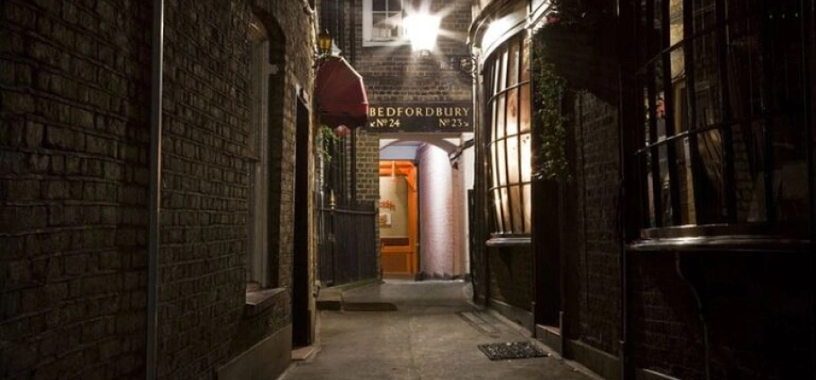 Whitechapel Jack the Ripper Walking Tour-9