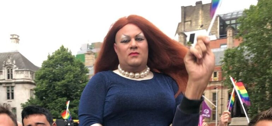 London Drag Bus Tour and Performance-2