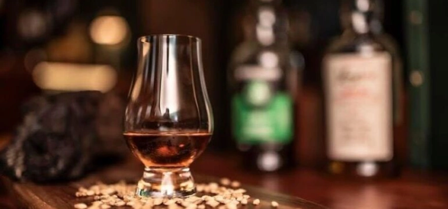 Edinburgh Whisky Masterclass and Tasting Experience-1