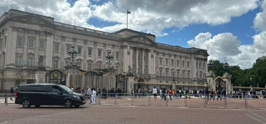 London VIP Limousine Historical Landmarks Tour-1