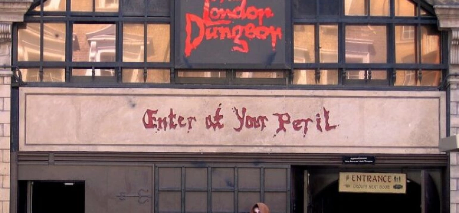 London Sightseeing and Dungeon Adventure Tour-9