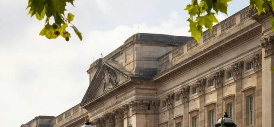 London Premium Sightseeing and Guard Experience-13