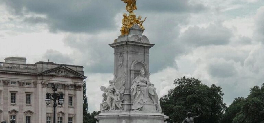 London Ultimate Walking Tour Experience-25