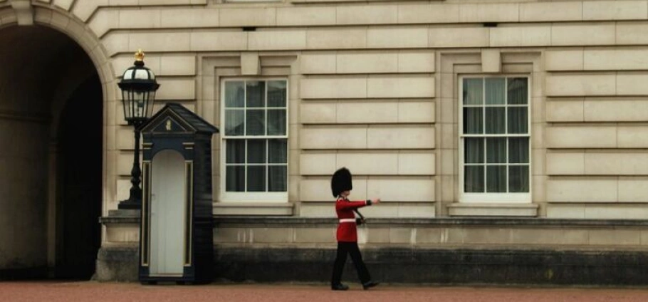 London Iconic Walking Tour Experience-17
