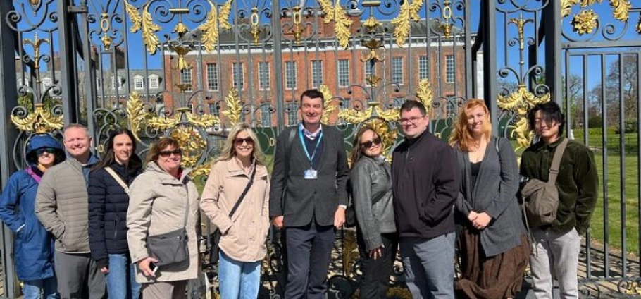 Kensington Palace Guided Tour and Tea-1