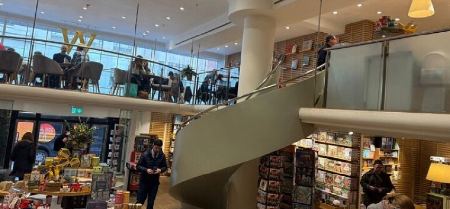 London Bookshop Walking Tour Experience-2