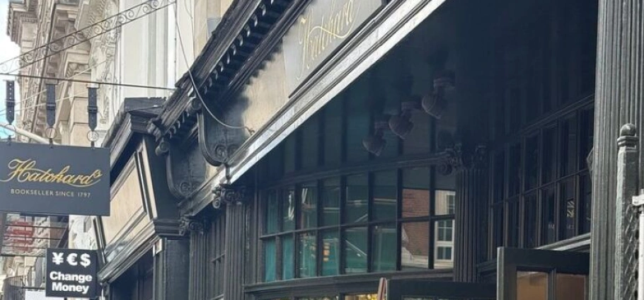 London Bookshop Walking Tour Experience-3