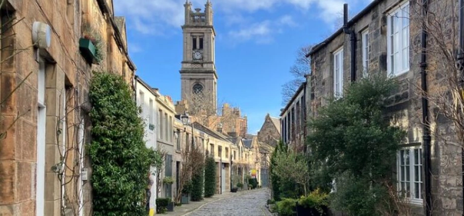 Edinburgh New Town Architecture Walking Tour-9