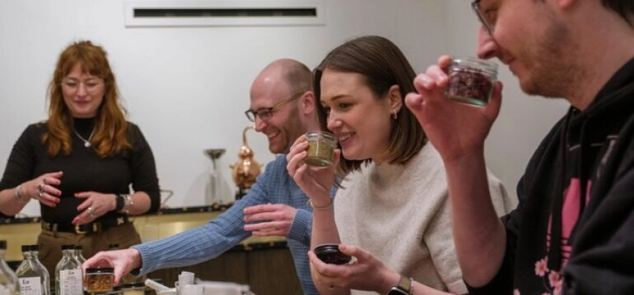 Edinburgh Gin-Making and Tasting Experience-3