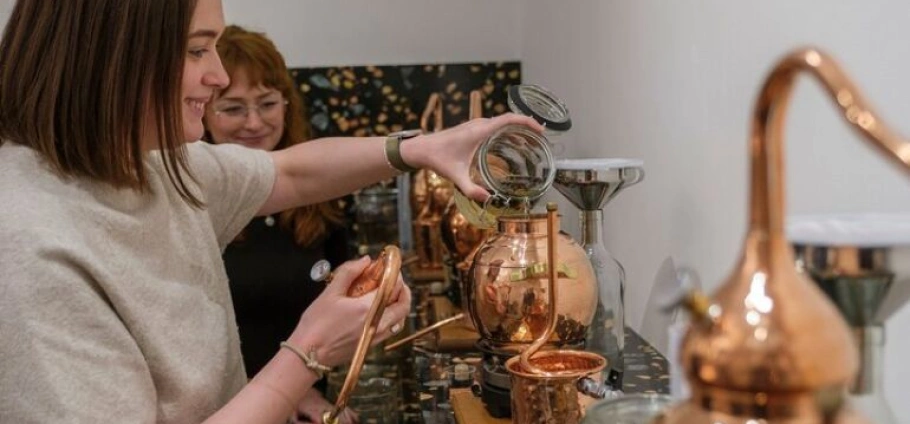 Edinburgh Gin-Making and Tasting Experience-4