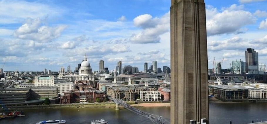 London River Tour and Historic Landmark Exploration-4