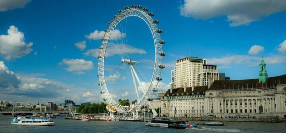 London Landmarks and History Walking Tour-11