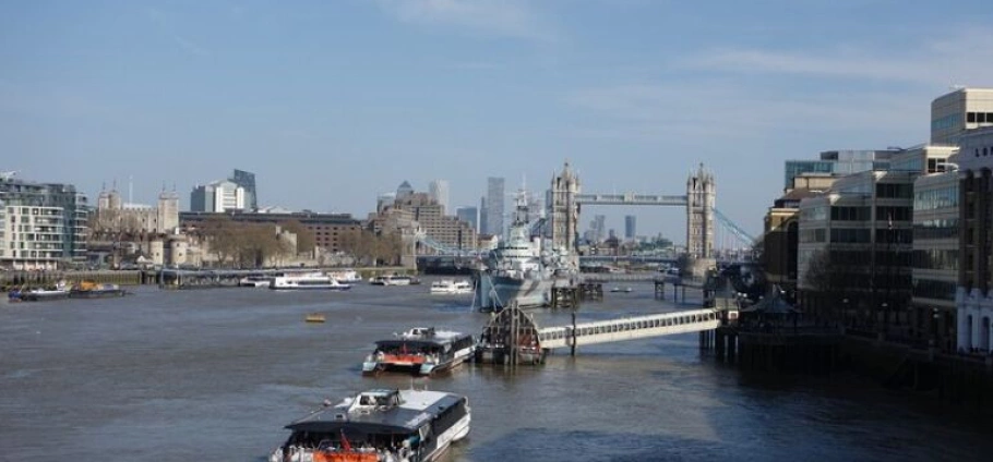 London Landmarks and History Walking Tour-8