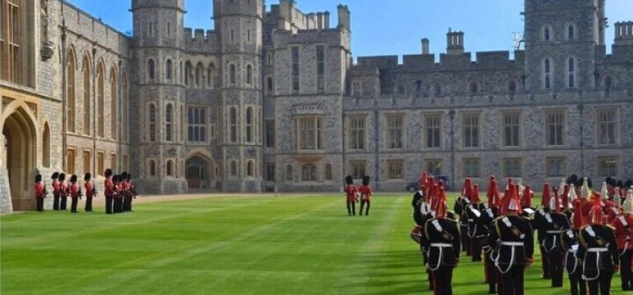 Windsor Castle and Scenic Countryside Tour-5
