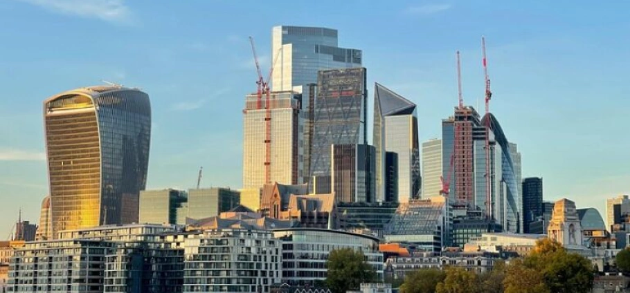 London Iconic Modern Buildings Walking Tour-1