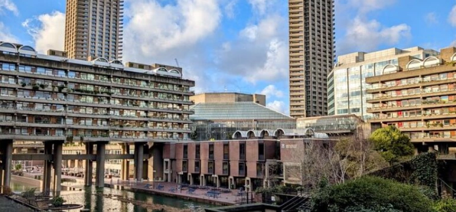London Iconic Modern Buildings Walking Tour-5