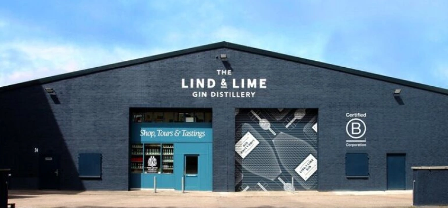 Edinburgh Gin Distillery Experience and Workshop-1