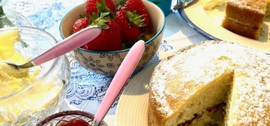 London Baking and Afternoon Tea Experience-3