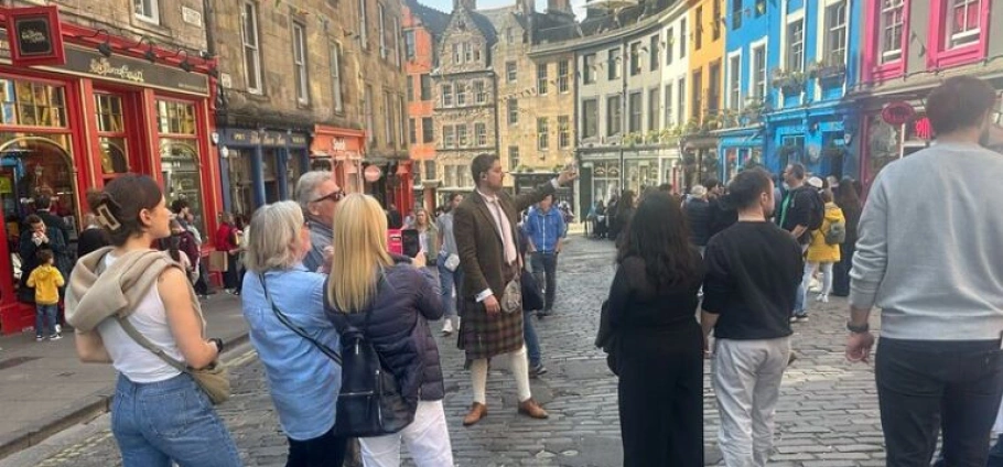 Edinburgh Walking Tour and Whisky Tasting-9