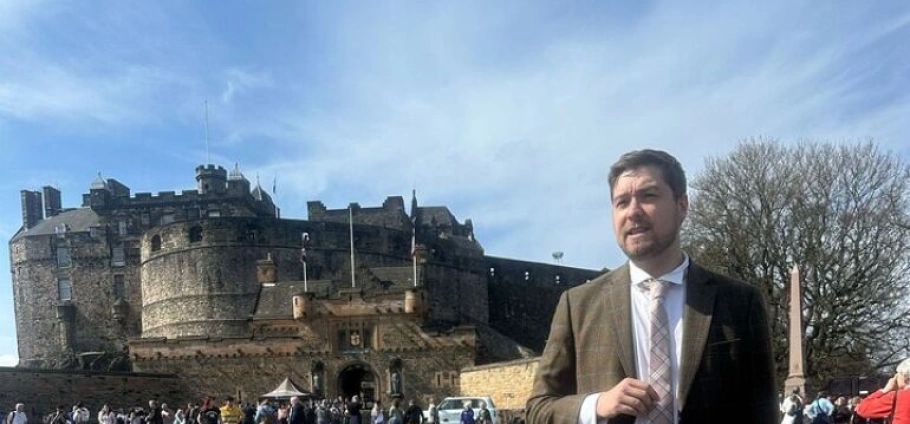 Edinburgh Walking Tour and Whisky Tasting-8