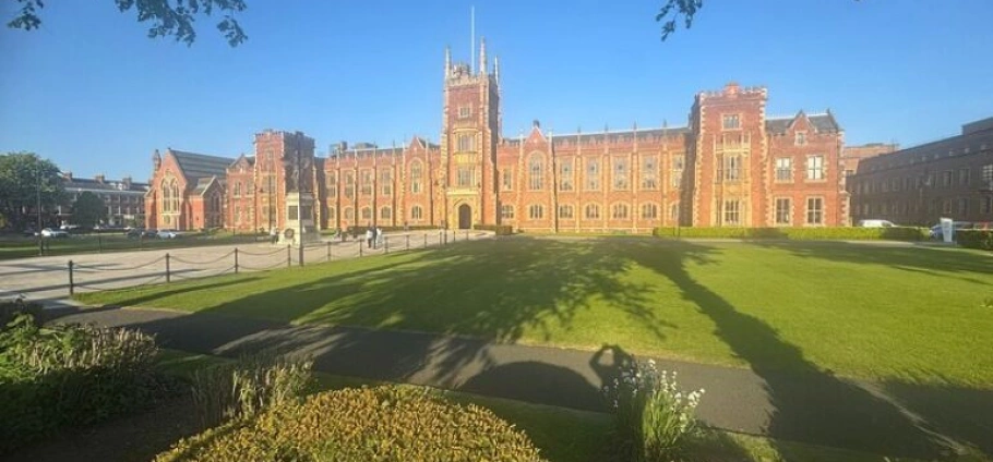 Belfast Luxury Private Historical Tour Experience-10