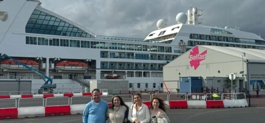 Belfast Luxury Private Historical Tour Experience-7