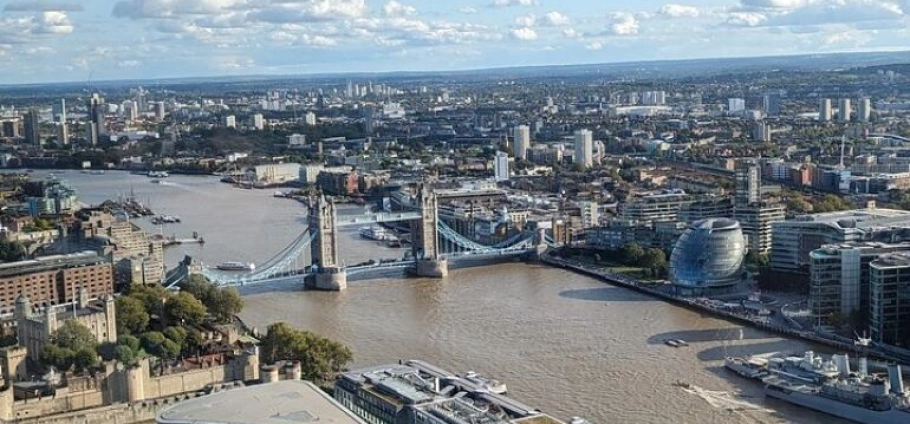 London Iconic Views and Riverside Walking Tour-1