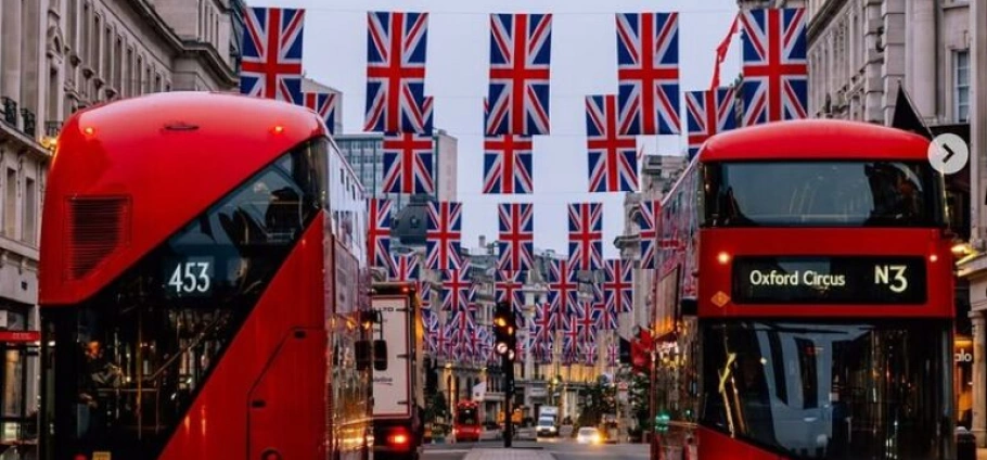 London Historic Walking Tour and Pub Experience-10