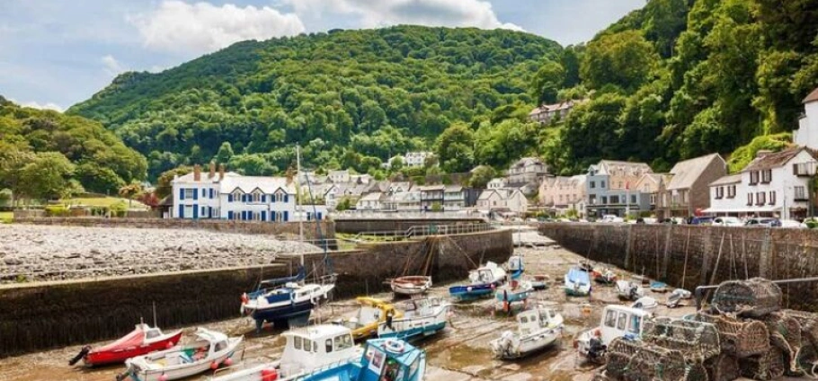 Lynmouth Historical Walking Tour Experience-9