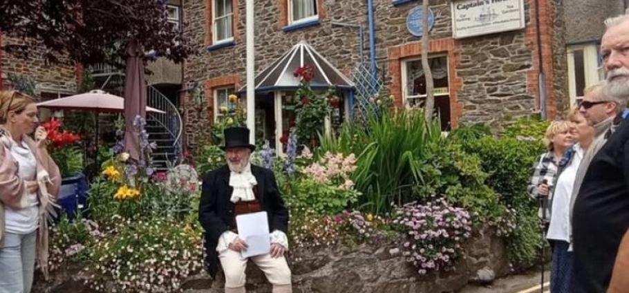 Lynmouth Historical Walking Tour Experience-3