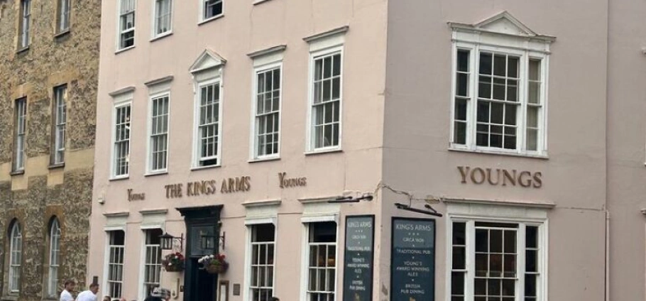 Oxford Historic Pubs Evening Walking Tour-12