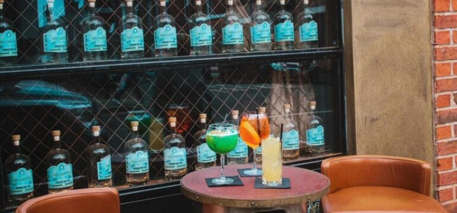 Wigan Cocktail Masterclass at Gin on the Lane-3