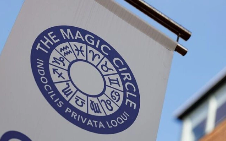 London Magic Circle Guided Tour Experience