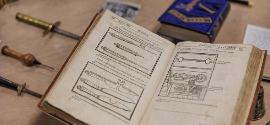 London Magic Circle Guided Tour Experience-6