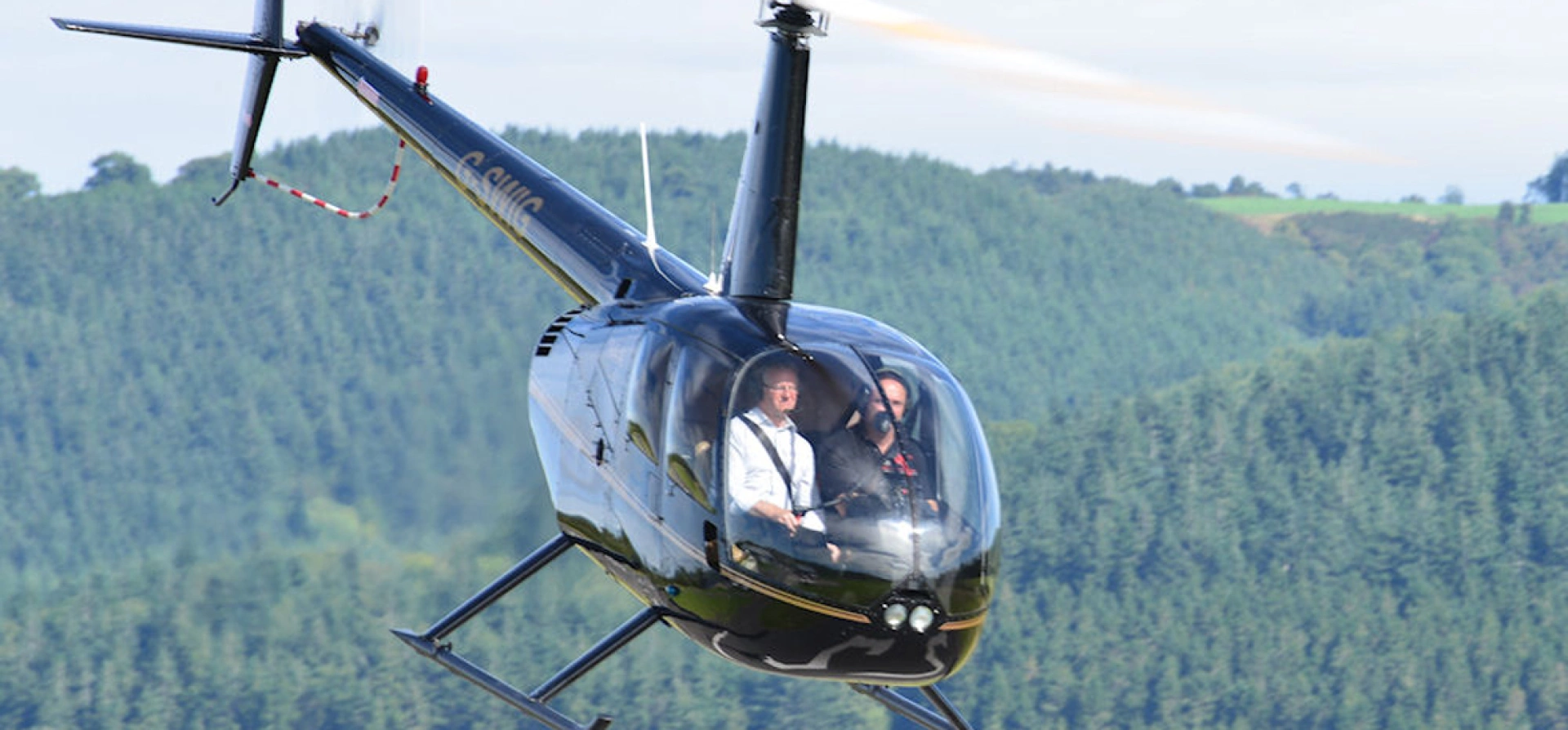 Welshpool 60-Minute R22 Helicopter Flight Lesson Gift Vouchers £399 for 1