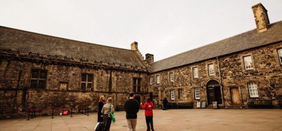 Edinburgh VIP Castle and Royal Mile Tour-9