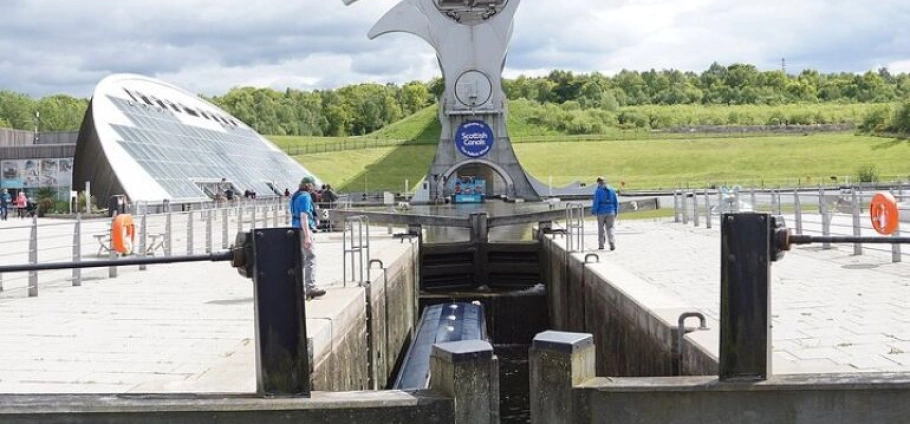 Falkirk Kelpies and Wheel Tour Experience-5