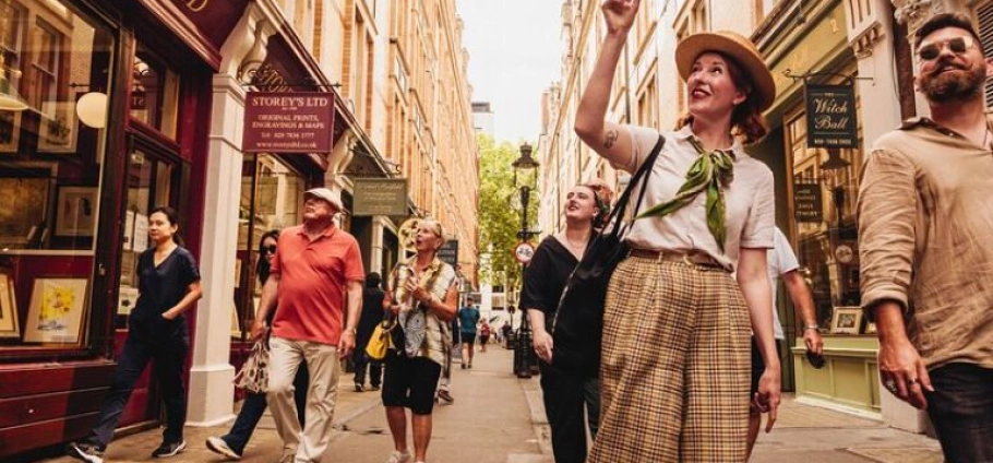 London Royal History Walking Tour Experience-4