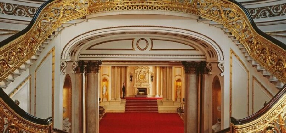 London Buckingham Palace State Rooms Experience-3