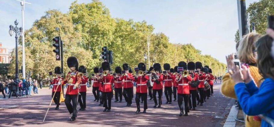 London Buckingham Palace and Guard Ceremony-6