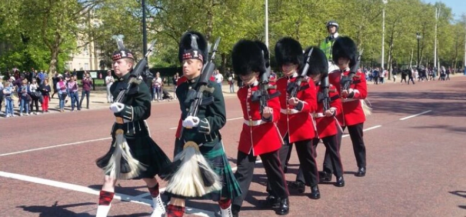 London Buckingham Palace and Guard Ceremony-7