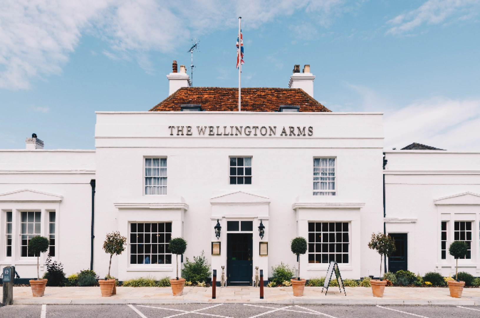 Basingstoke Country Pub Champagne Afternoon Tea Experience Days