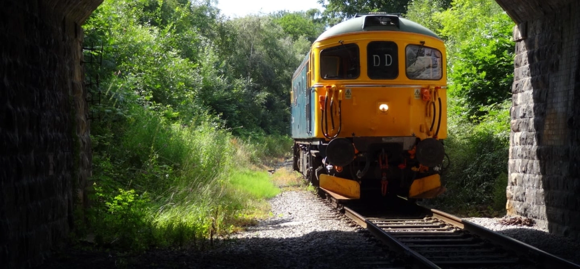 Derbyshire Drive a Diesel Train Experience Gift Vouchers £295 for 1