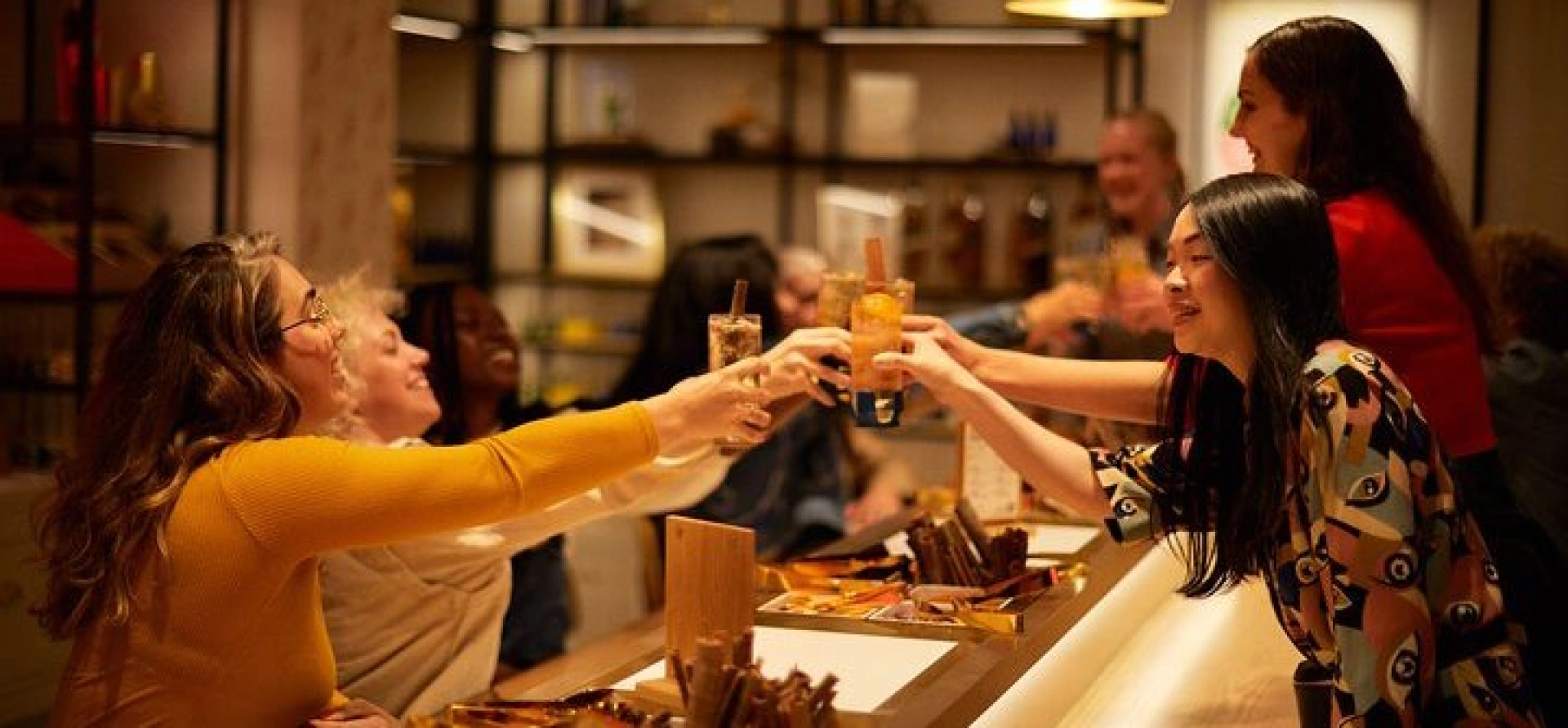 Edinburgh Full Day Whiskey Tour and Tasting with Lunch and Cocktails