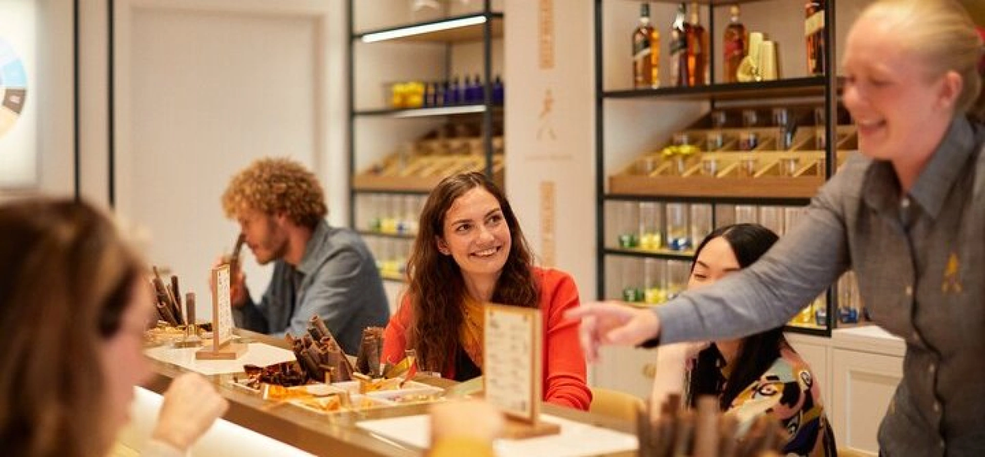 Edinburgh Full Day Whiskey Tour and Tasting with Lunch and Cocktails