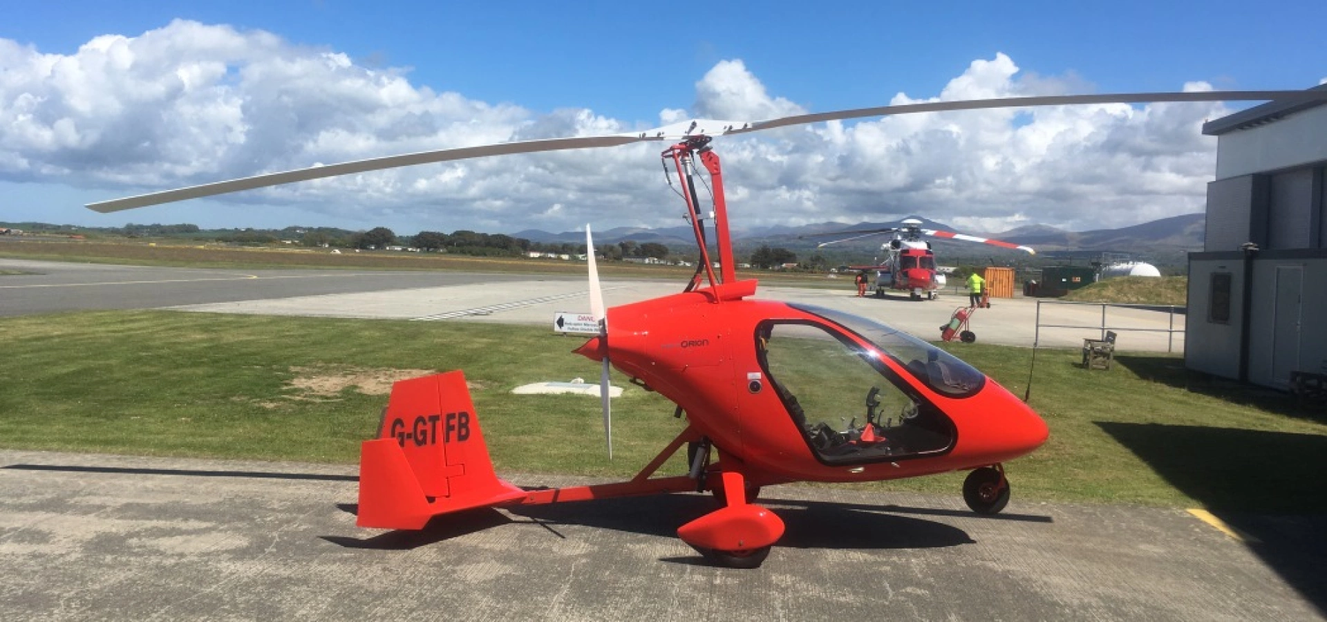Caernarfon OneHour Gyrocopter Flight Experience Gift Vouchers £195 for 1